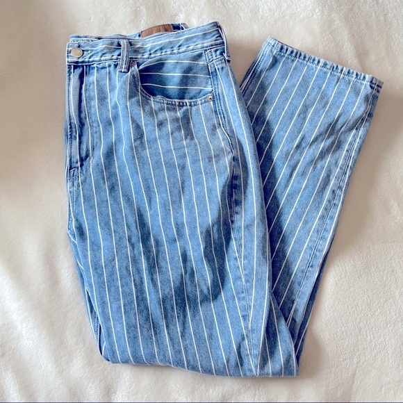 American Eagle Outfitters Denim - American Eagle Size 16 Long Striped Mom Jeans